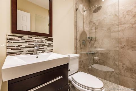 755 E 9th Ln, Hialeah, FL 33010 photo 18