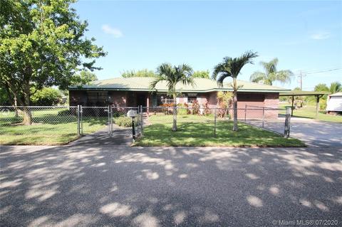 1024 5th St, Okeechobee, FL 34974 photo 1