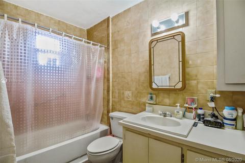 1530 E 6th Ct, Hialeah, FL 33010 photo 17