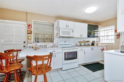 1530 E 6th Ct, Hialeah, FL 33010 photo 12