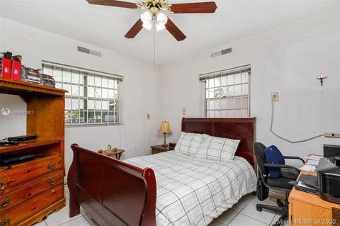 1530 E 6th Ct, Hialeah, FL 33010 photo 6