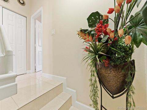 8863 W 35th Ct, Hialeah, FL 33018 photo 25