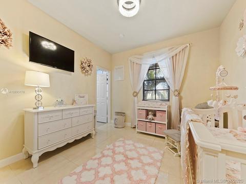 8863 W 35th Ct, Hialeah, FL 33018 photo 35
