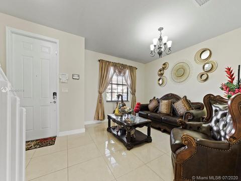 8863 W 35th Ct, Hialeah, FL 33018 photo 7