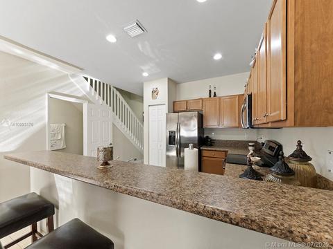 8863 W 35th Ct, Hialeah, FL 33018 photo 13