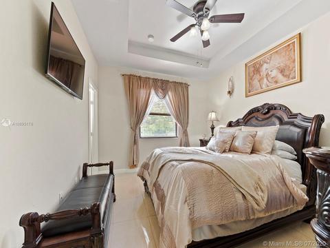 8863 W 35th Ct, Hialeah, FL 33018 photo 26