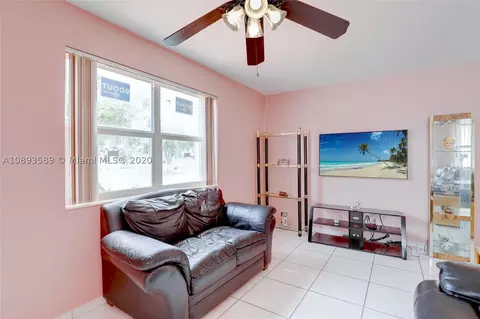 812 E 29th St, Hialeah, FL 33013 photo 5