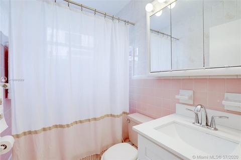 812 E 29th St, Hialeah, FL 33013 photo 18