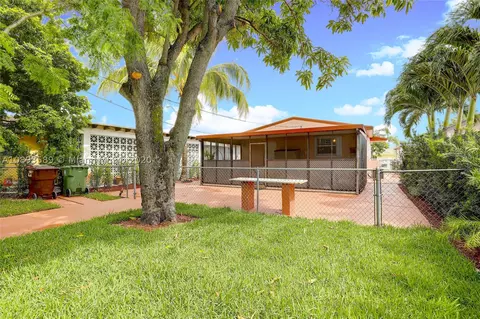 812 E 29th St, Hialeah, FL 33013 photo 29