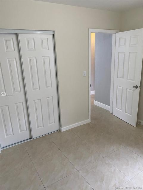 835 W 77th St, Hialeah, FL 33014 photo 13