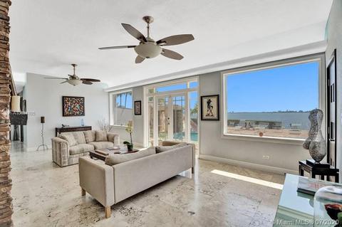 1270 NE 87th St, Miami, FL 33138 photo 9