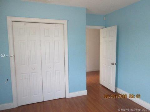 444 E 42nd St, Hialeah, FL 33013 photo 13