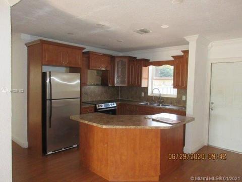 444 E 42nd St, Hialeah, FL 33013 photo 6