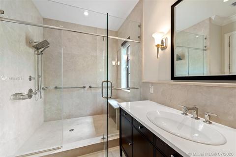 4800 Pine Dr, Miami, FL 33143 photo 37