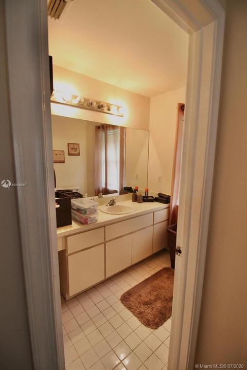 5324 Pine Cir, Coral Springs, FL 33067 photo 8
