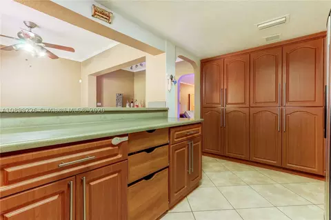 7403 Twin Sabal Dr, Miami Lakes, FL 33014 photo 7