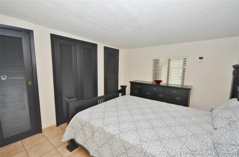 631 NE 2nd Pl, Hialeah, FL 33010 photo 26