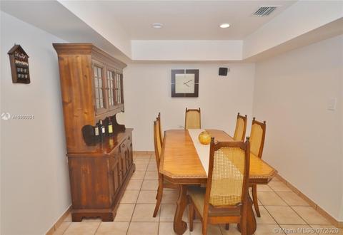 631 NE 2nd Pl, Hialeah, FL 33010 photo 12