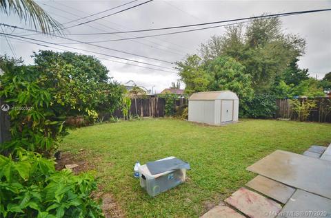631 NE 2nd Pl, Hialeah, FL 33010 photo 28