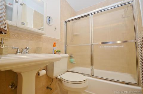 631 NE 2nd Pl, Hialeah, FL 33010 photo 23