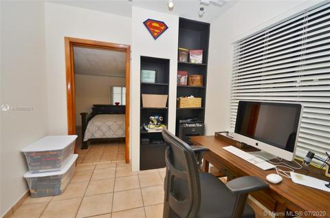 631 NE 2nd Pl, Hialeah, FL 33010 photo 22