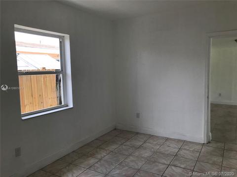 591 E 22nd St, Hialeah, FL 33013 photo 9