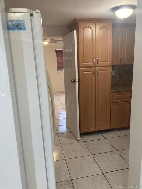 Undisclosed, Hialeah, FL 33012 photo 16