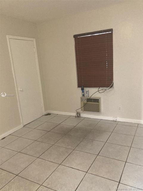 Undisclosed, Hialeah, FL 33012 photo 29