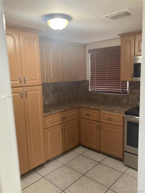 Undisclosed, Hialeah, FL 33012 photo 17