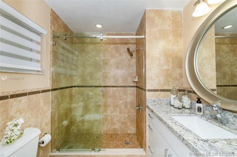 7237 W 29th Ln, Hialeah, FL 33018 photo 13