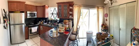 2875 W 75th Ter, Hialeah, FL 33018 photo 2