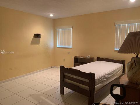 611 E 18th St, Hialeah, FL 33013 photo 13
