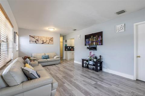 630 E 59th St, Hialeah, FL 33013 photo 6