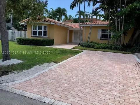 475 Warren Ln, Key Biscayne, FL 33149 photo 1