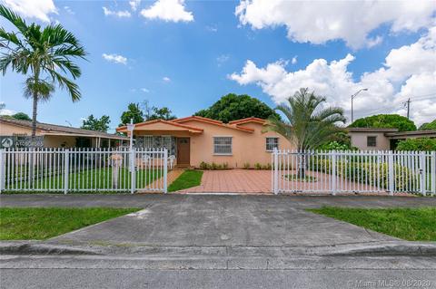 710 SE 8th Pl, Hialeah, FL 33010 photo 2