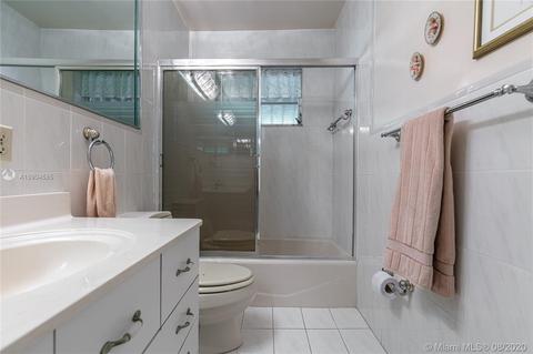710 SE 8th Pl, Hialeah, FL 33010 photo 31