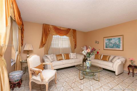 710 SE 8th Pl, Hialeah, FL 33010 photo 6