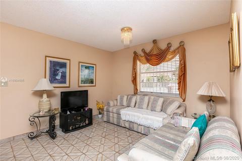 710 SE 8th Pl, Hialeah, FL 33010 photo 8
