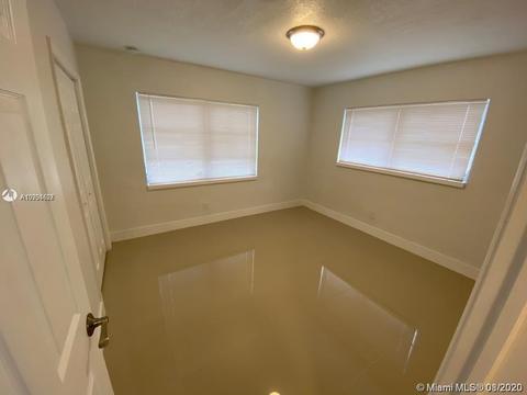 1200 NW 88th St, Miami, FL 33147 photo 9