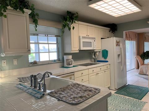 9849 SW 221st St, Cutler Bay, FL 33190 photo 9