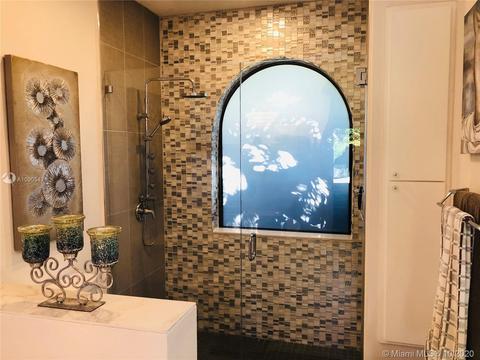 1043 Deerpath Ct, Weston, FL 33326 photo 11