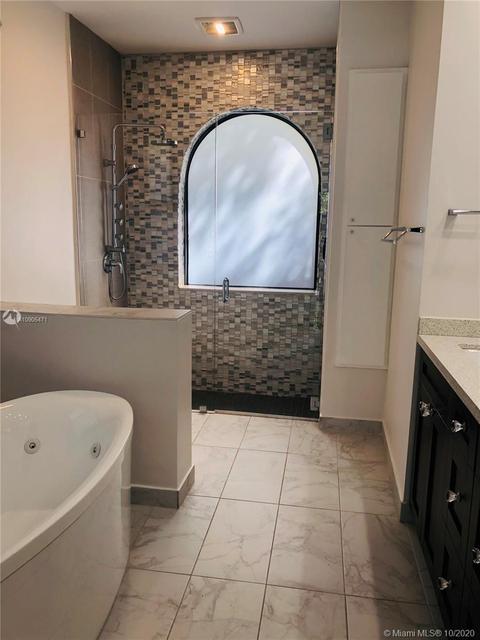 1043 Deerpath Ct, Weston, FL 33326 photo 13