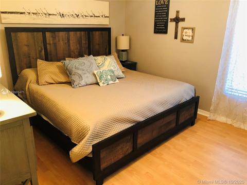 1043 Deerpath Ct, Weston, FL 33326 photo 24