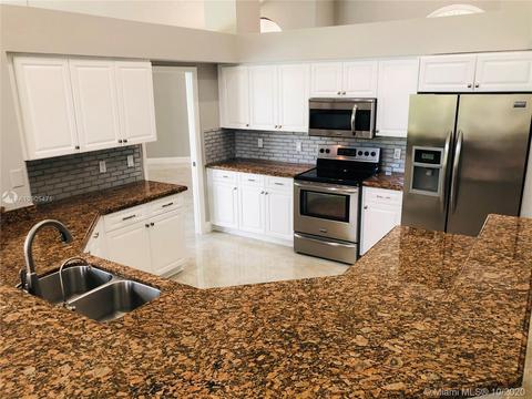 1043 Deerpath Ct, Weston, FL 33326 photo 5