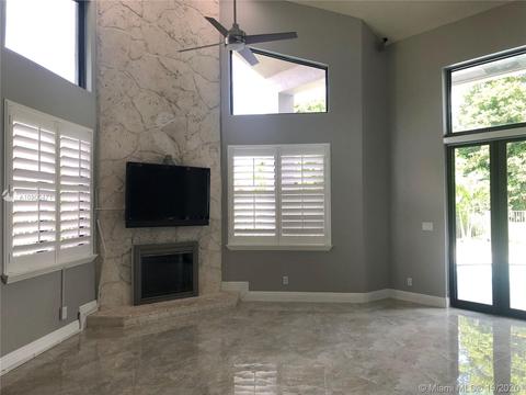 1043 Deerpath Ct, Weston, FL 33326 photo 3