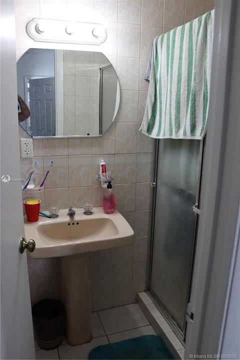 530 E 53rd St, Hialeah, FL 33013 photo 23