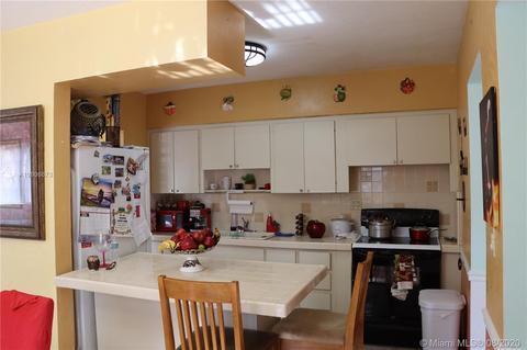 530 E 53rd St, Hialeah, FL 33013 photo 6