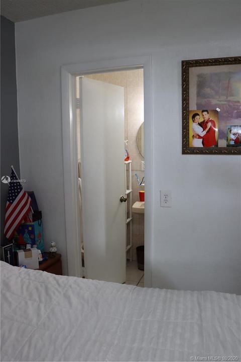 530 E 53rd St, Hialeah, FL 33013 photo 22