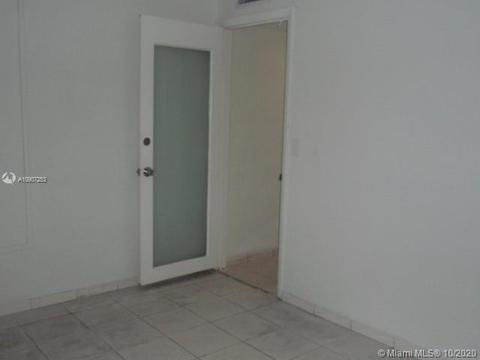 1900 W 68th St #A405, Hialeah, FL 33014 photo 16