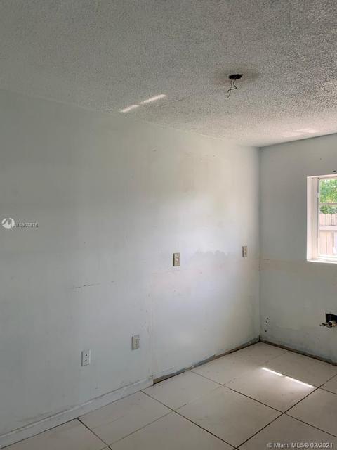 4615 NW 185th St, Miami Gardens, FL 33055 photo 2